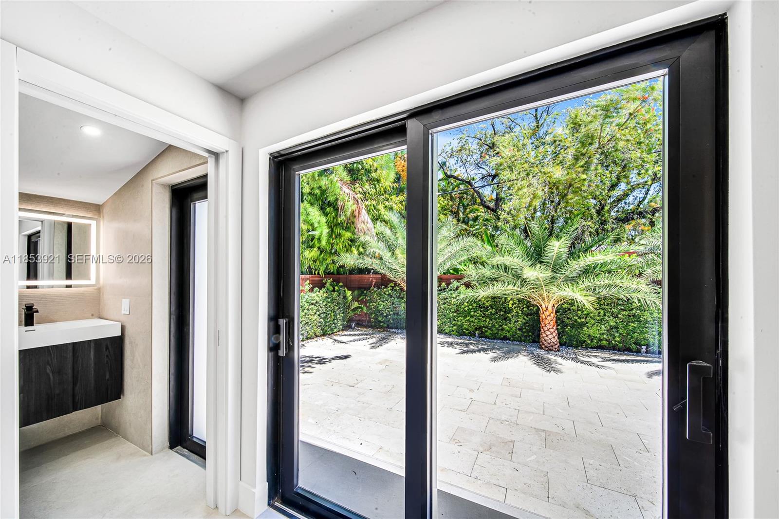 WASHINGTON PLACE - Residential