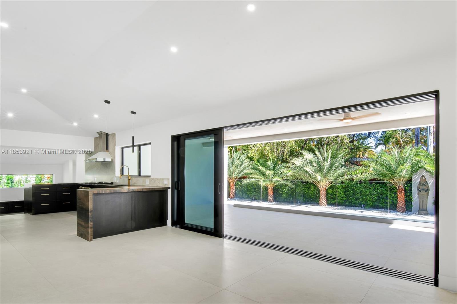 WASHINGTON PLACE - Residential