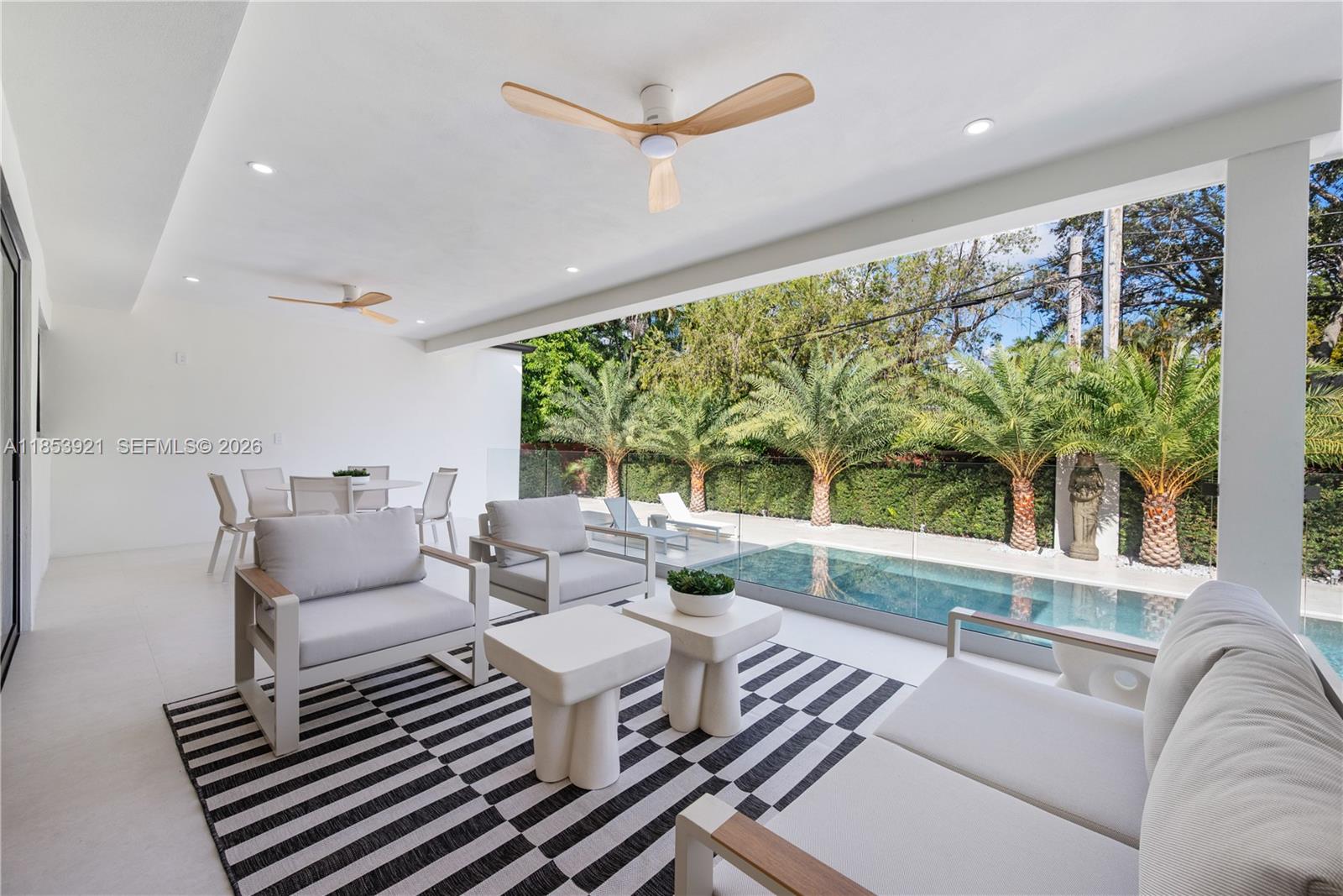 WASHINGTON PLACE - Residential