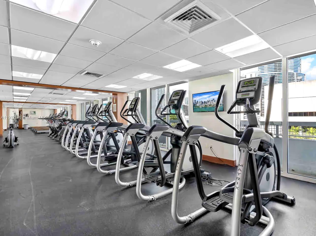 BRICKELL ON THE RIVER S T - Residential Lease