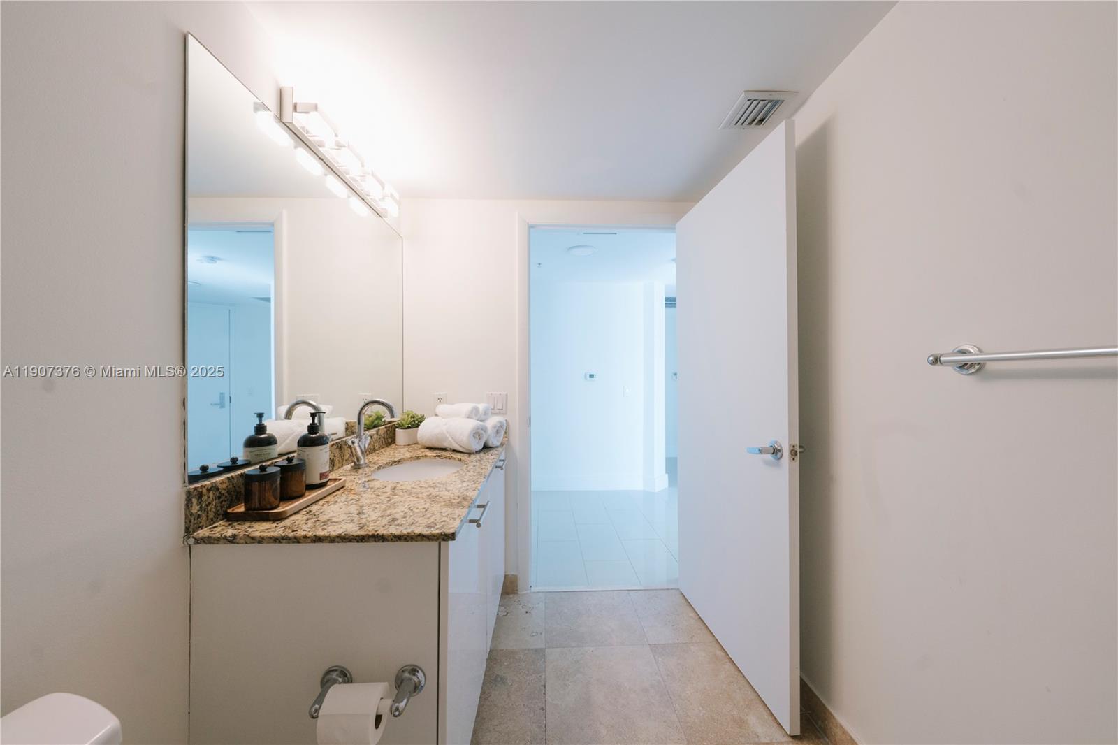 BRICKELL ON THE RIVER S T - Residential Lease