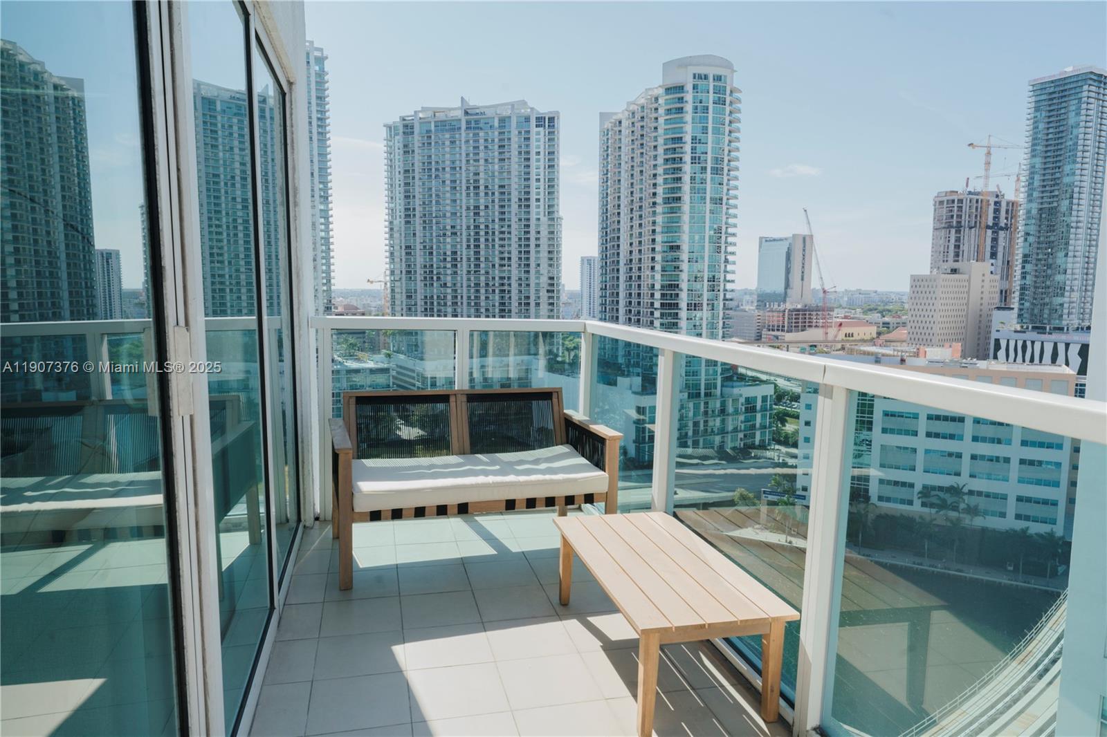 BRICKELL ON THE RIVER S T - Residential Lease