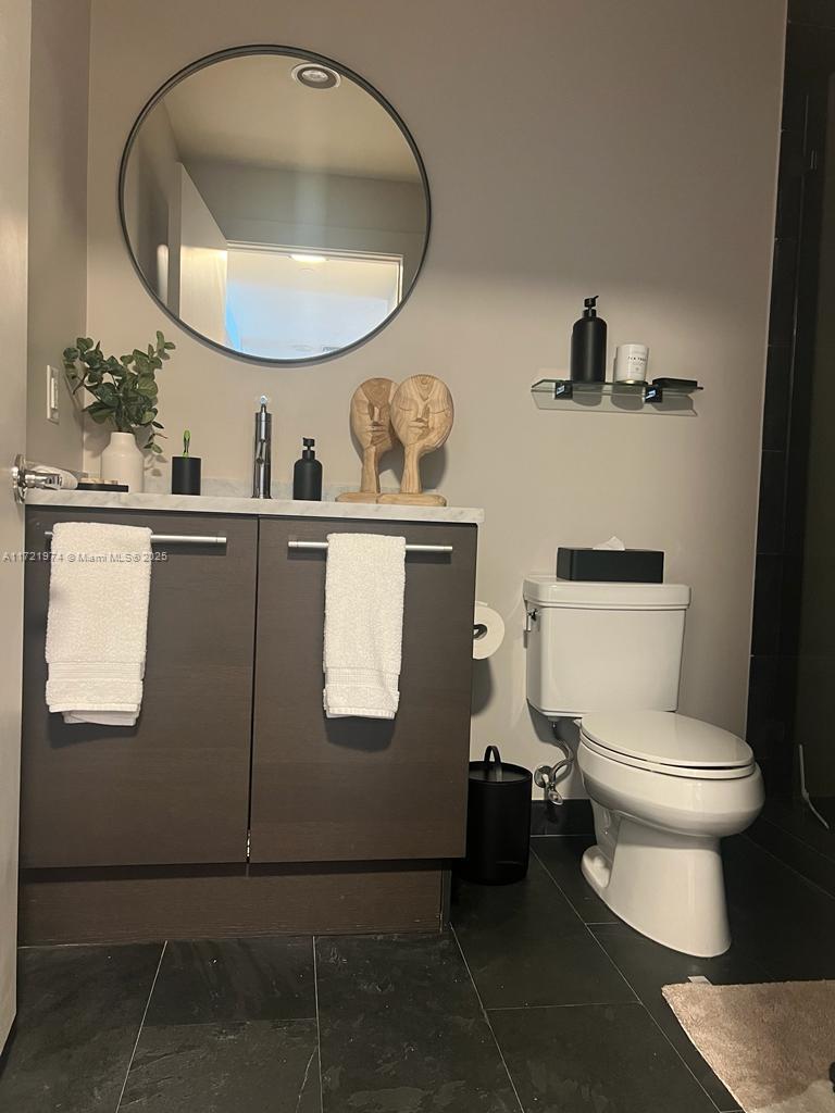 900 BISCAYNE BAY CONDO - Residential Lease