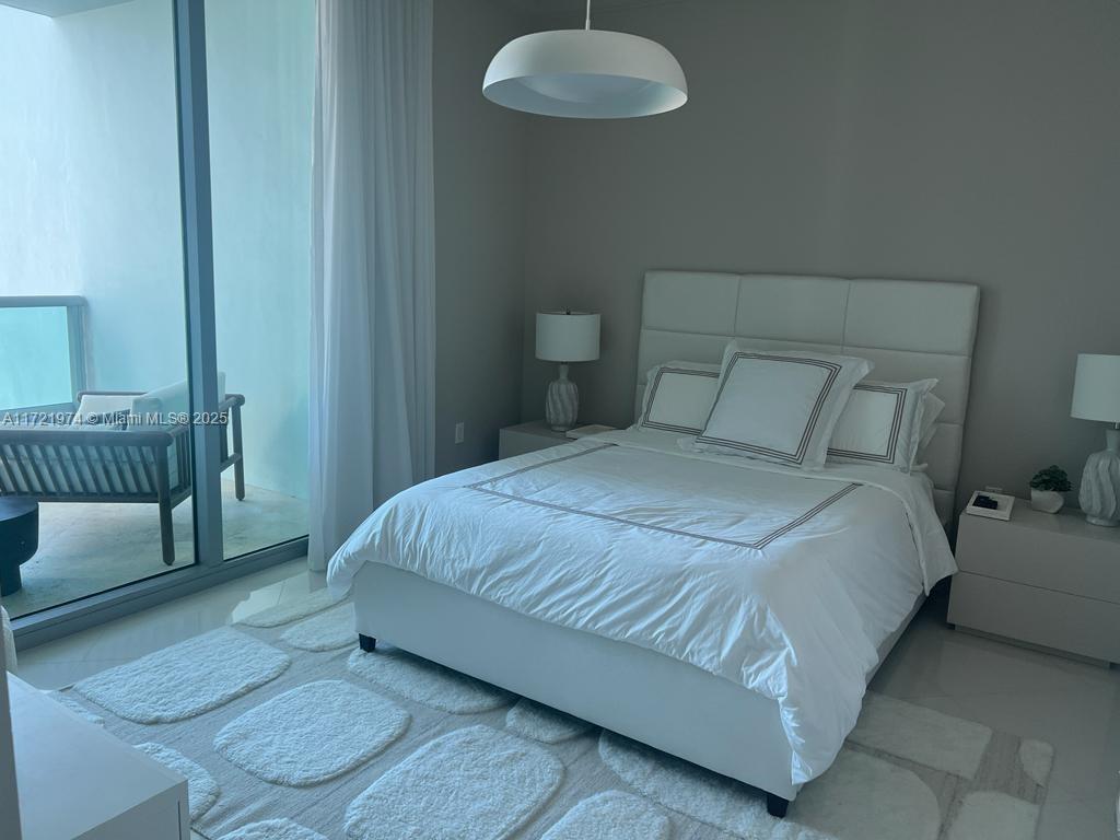 900 BISCAYNE BAY CONDO - Residential Lease