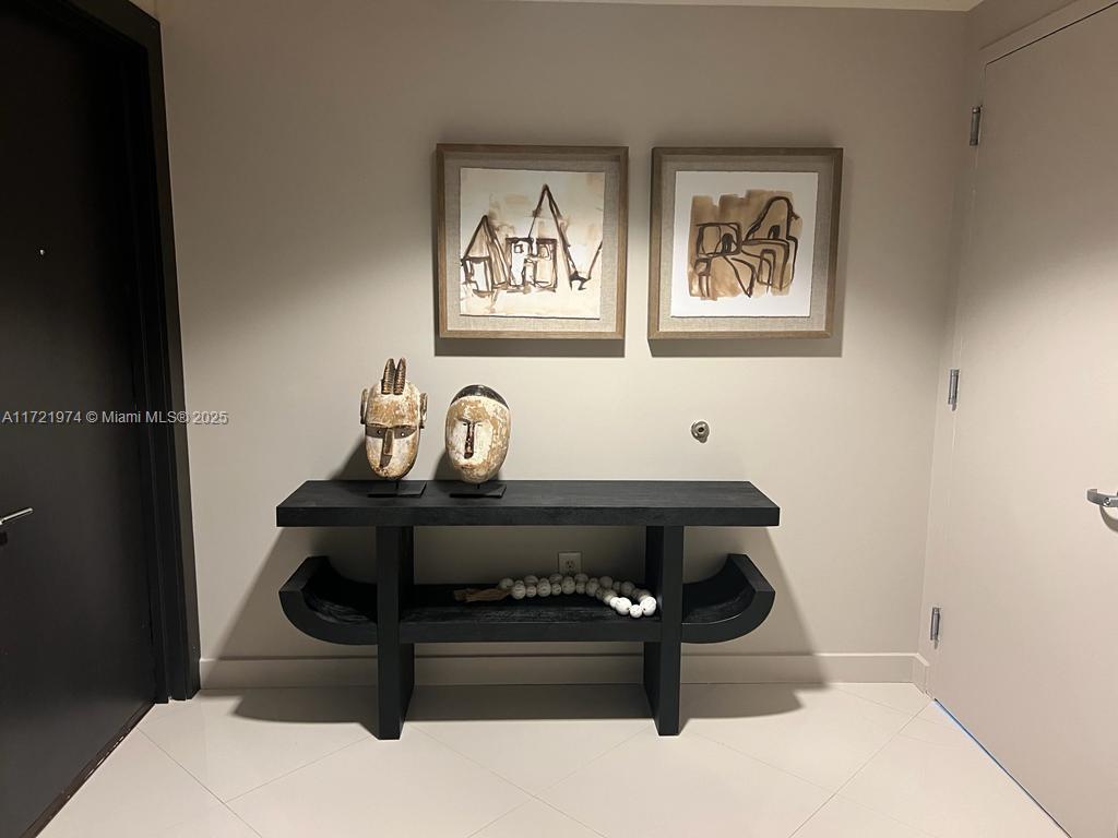 900 BISCAYNE BAY CONDO - Residential Lease