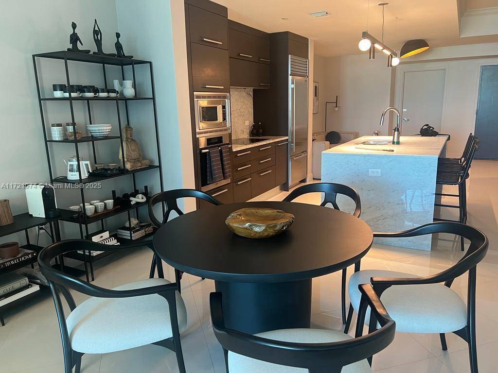 900 BISCAYNE BAY CONDO - Residential Lease