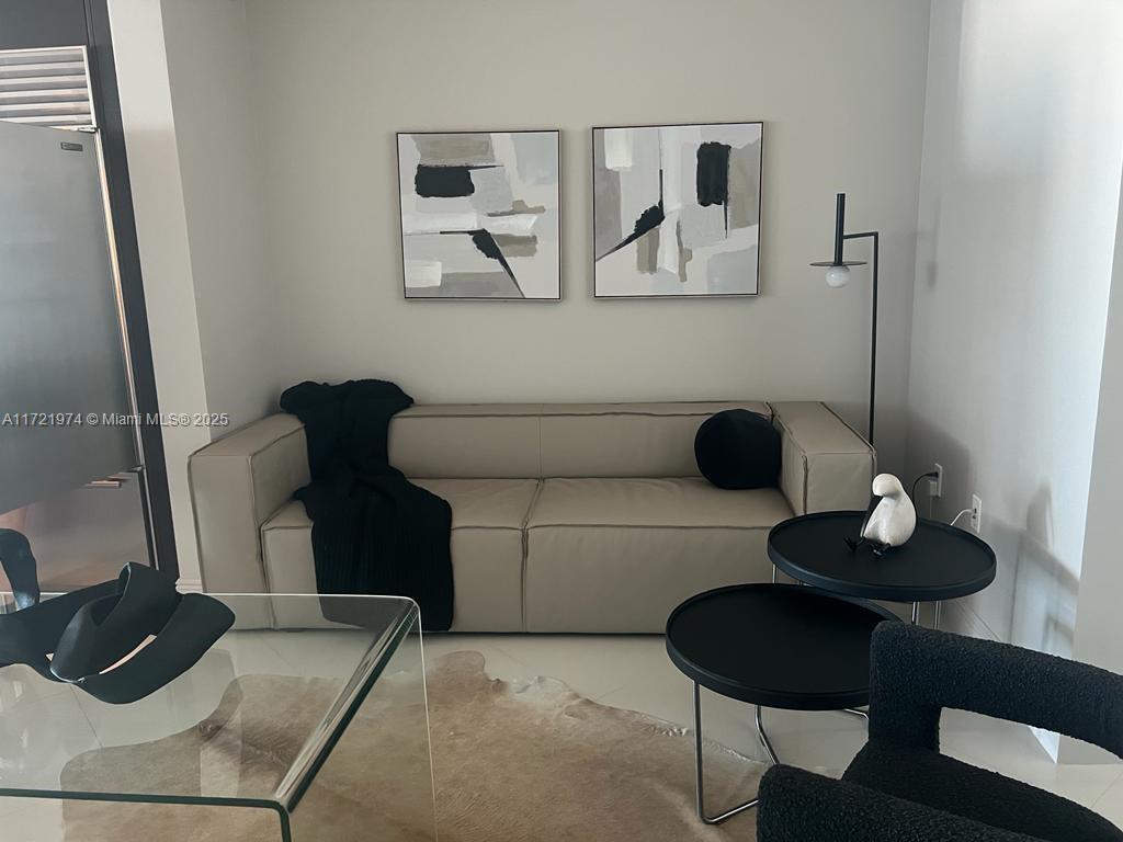 900 BISCAYNE BAY CONDO - Residential Lease