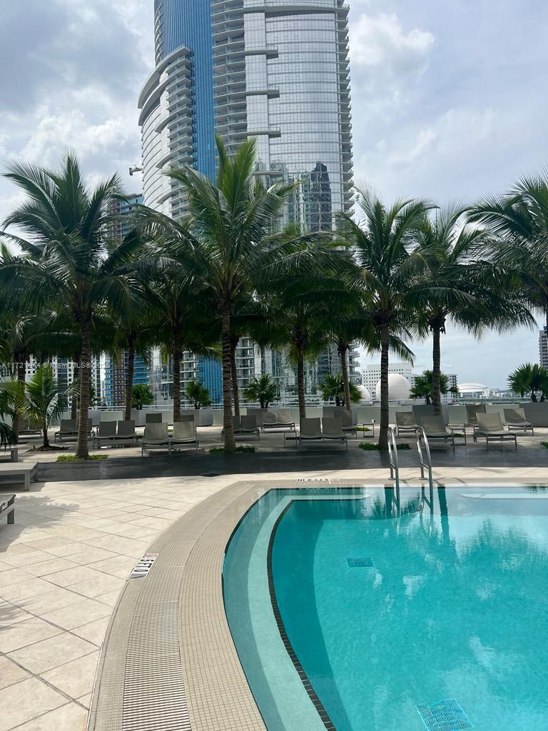 900 Biscayne Blvd 3908
