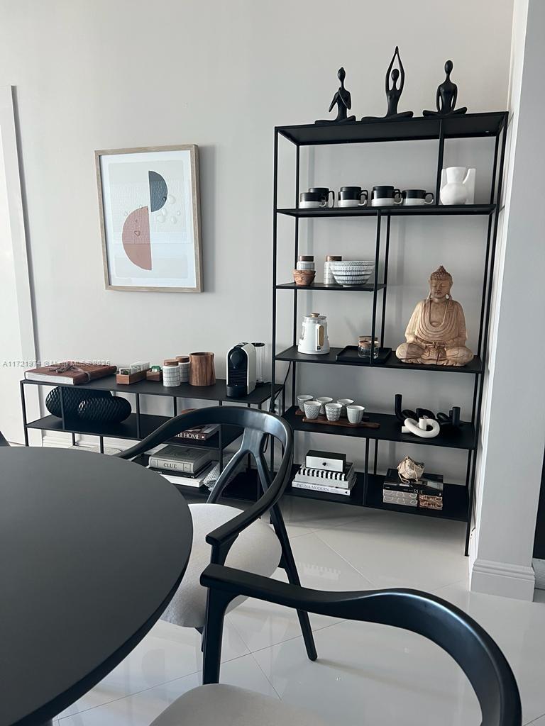 900 BISCAYNE BAY CONDO - Residential Lease