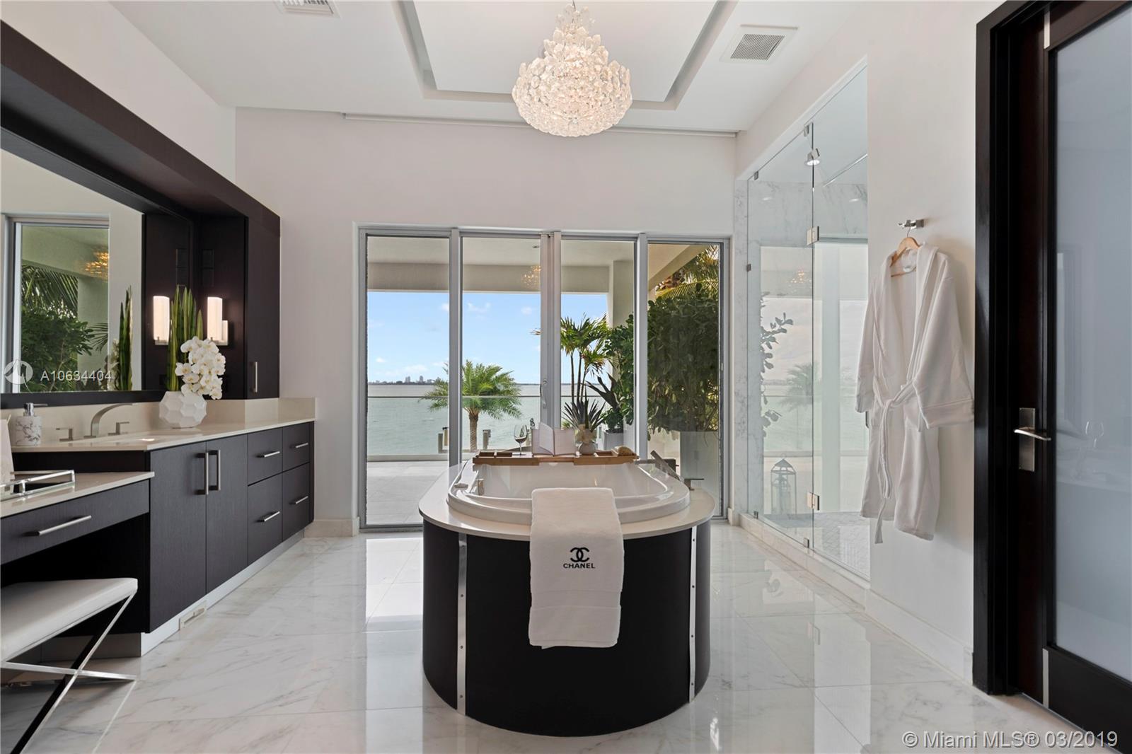 TREASURE ISLAND - Residential