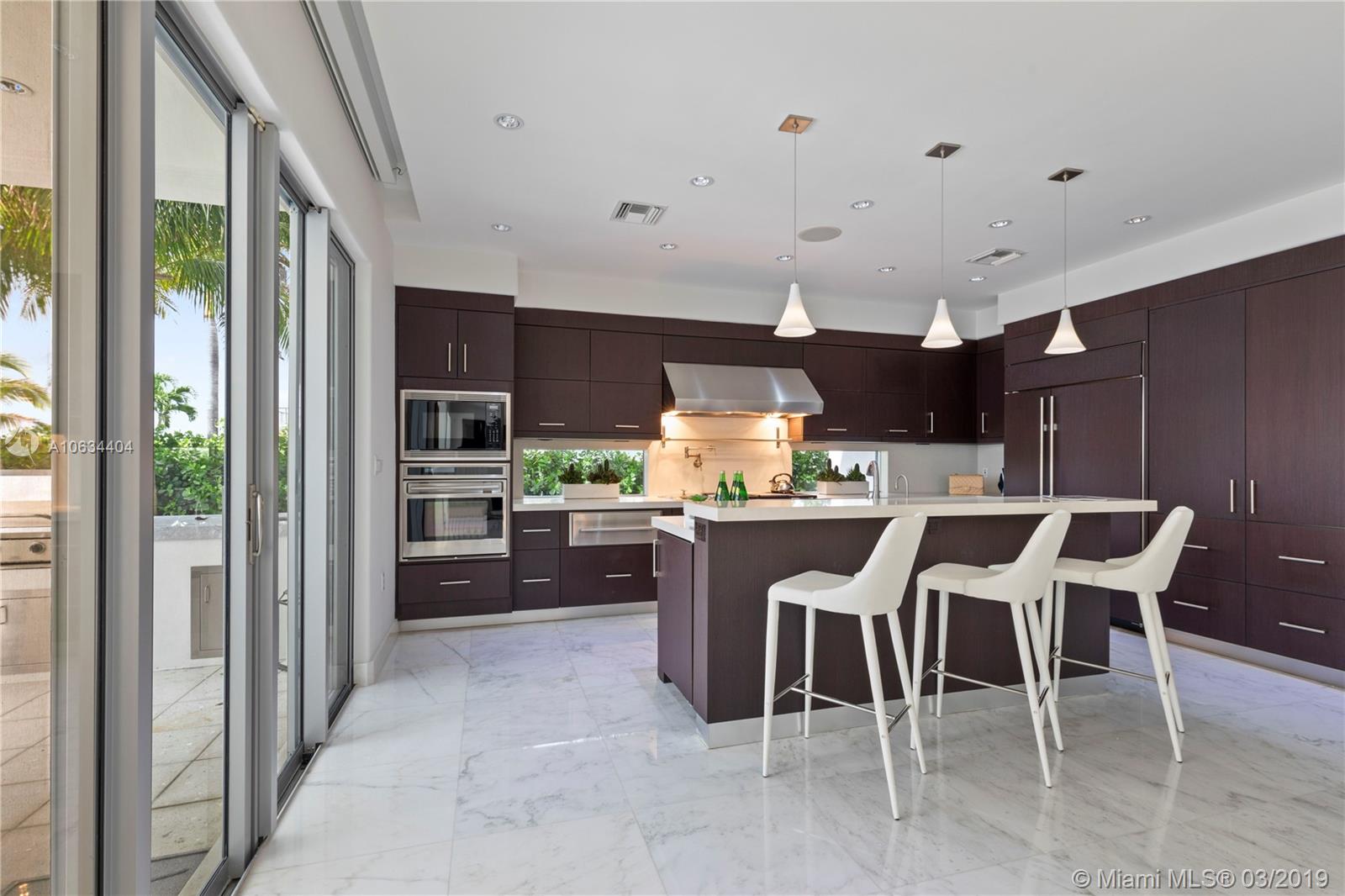 TREASURE ISLAND - Residential