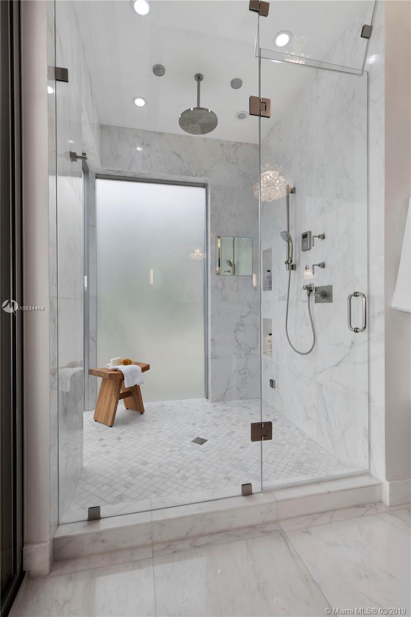 TREASURE ISLAND - Residential