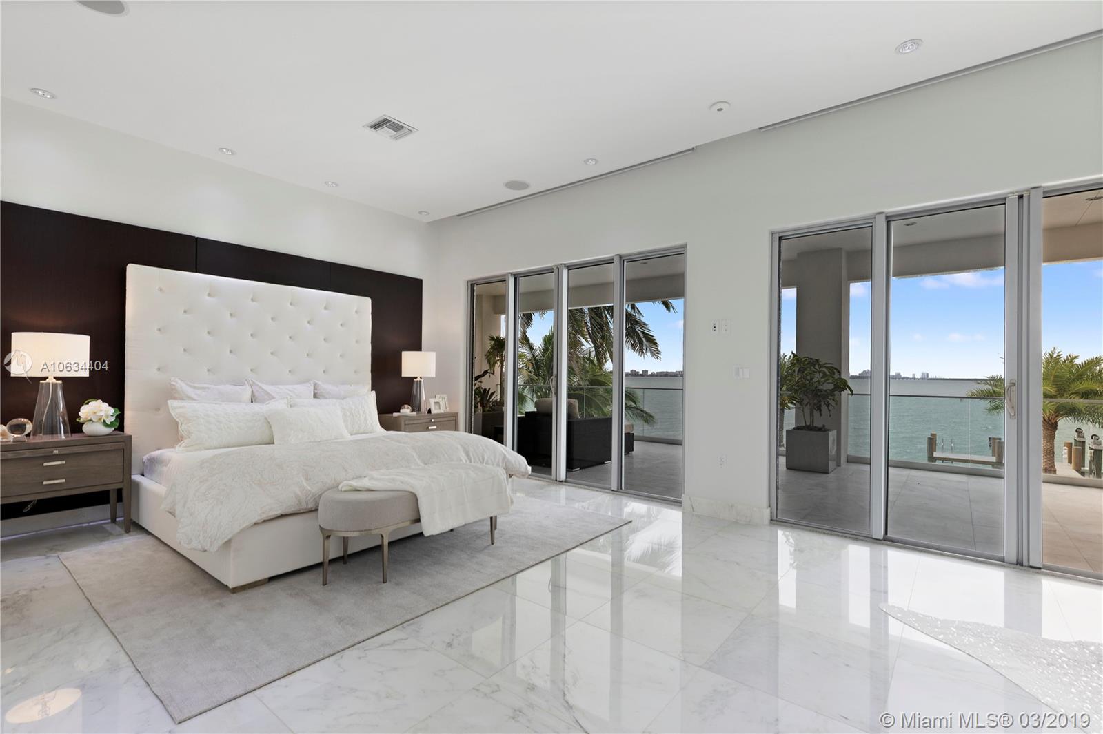 TREASURE ISLAND - Residential