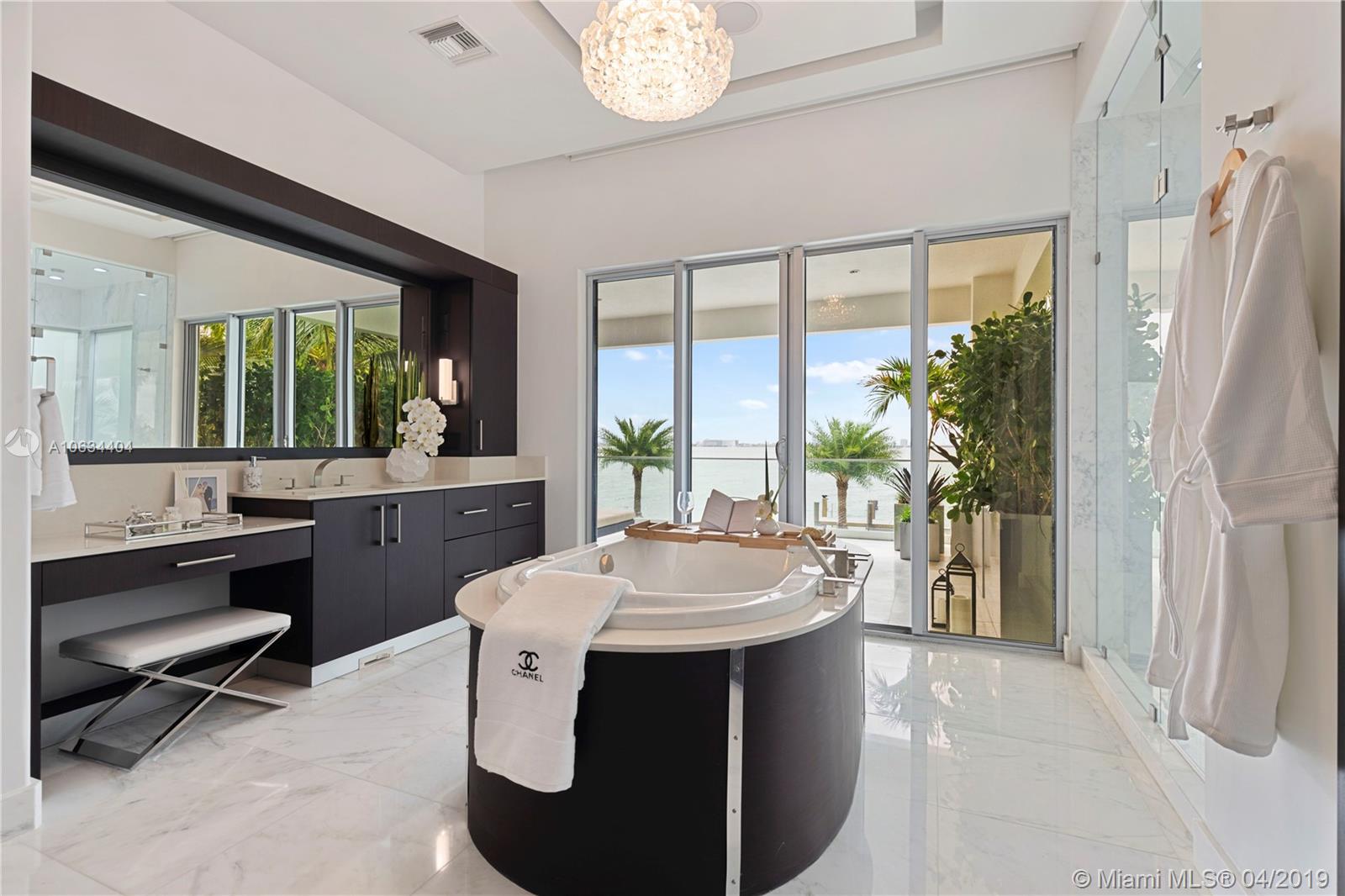 TREASURE ISLAND - Residential