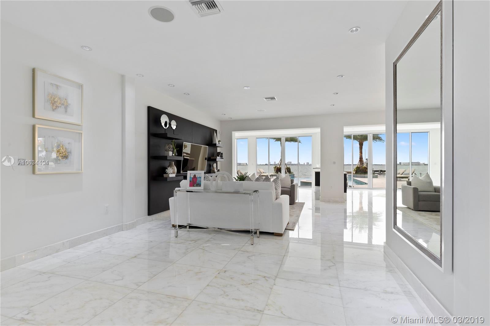 TREASURE ISLAND - Residential