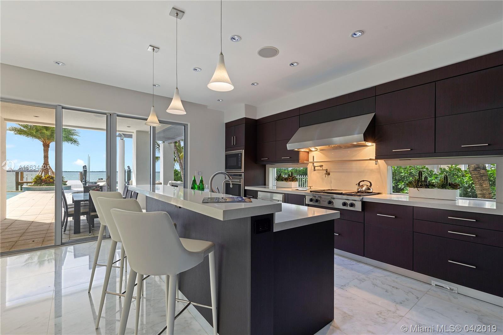 TREASURE ISLAND - Residential