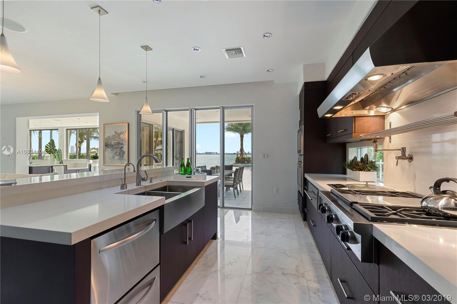 TREASURE ISLAND - Residential