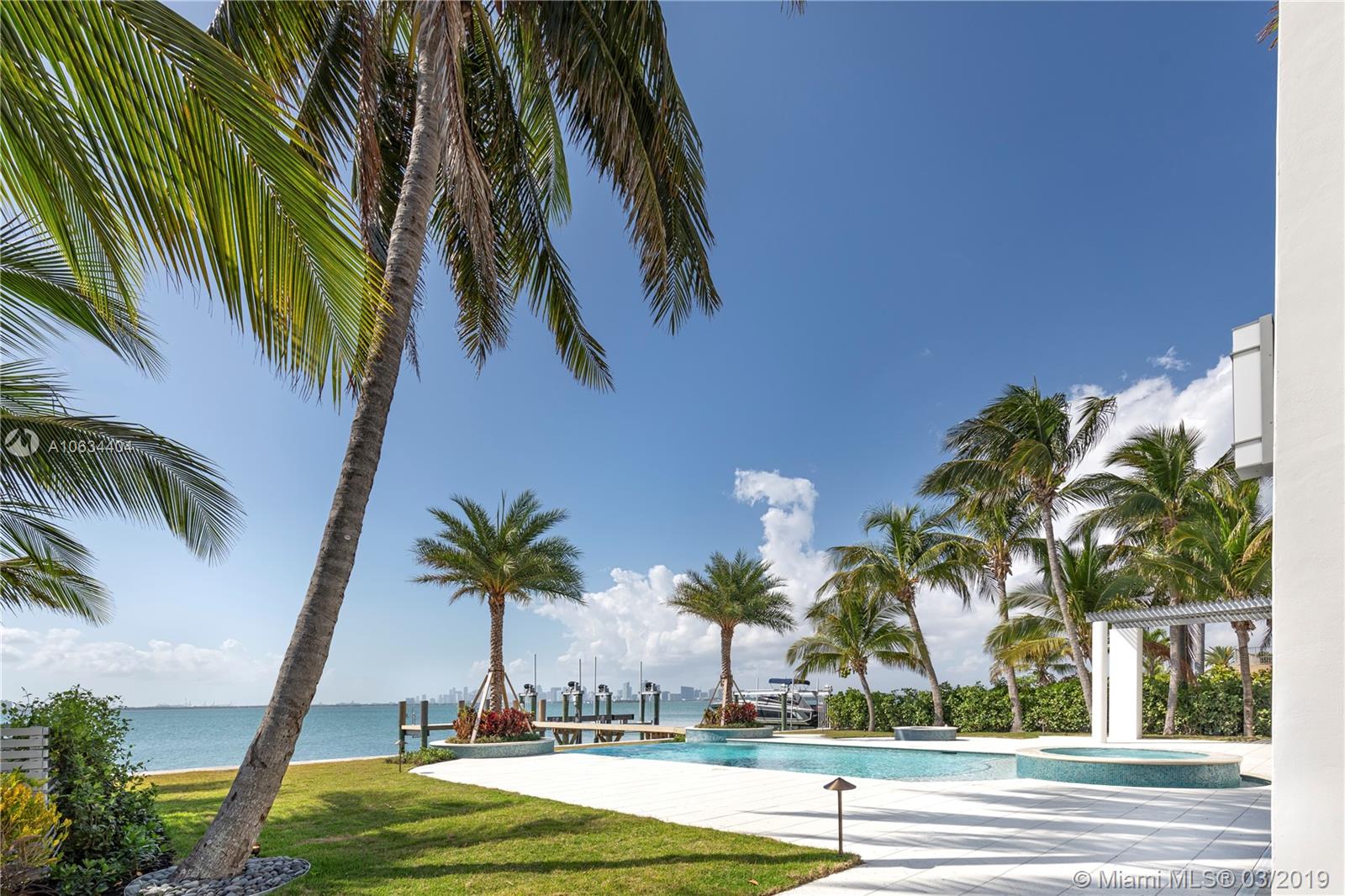 TREASURE ISLAND - Residential