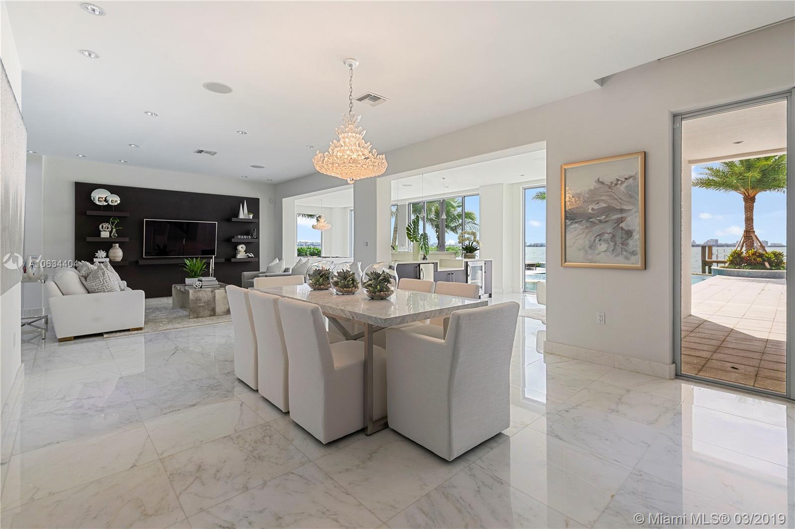 TREASURE ISLAND - Residential