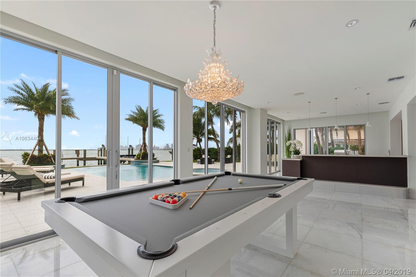 TREASURE ISLAND - Residential