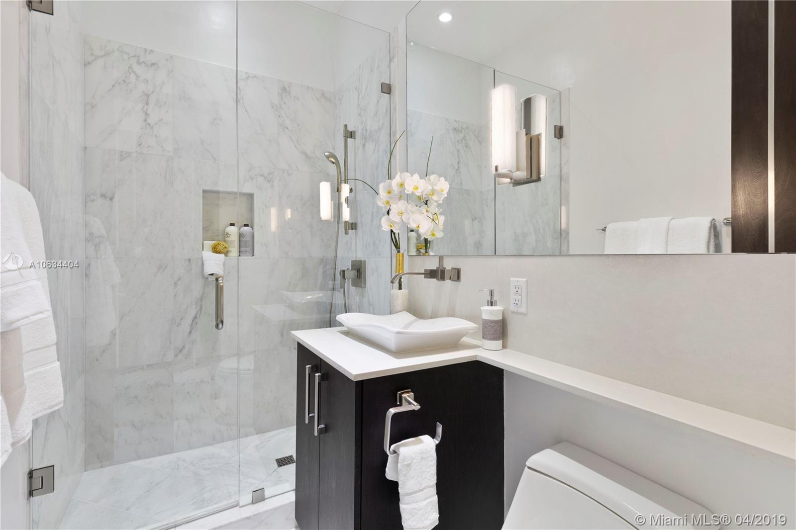 TREASURE ISLAND - Residential