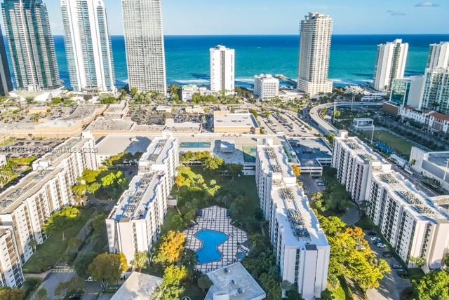Rental Property at 16919 N Bay Rd 307, Sunny Isles Beach, Miami-Dade County, Florida - Bedrooms: 1 
Bathrooms: 2  - $1,900 MO.