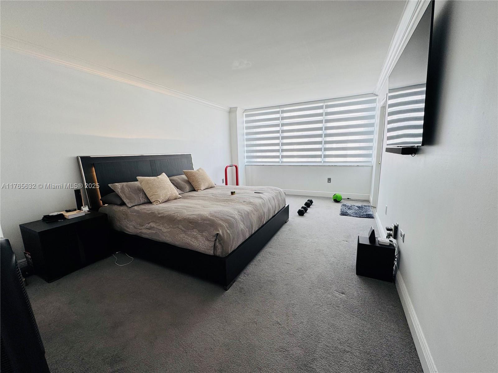 DEL PRADO - Residential