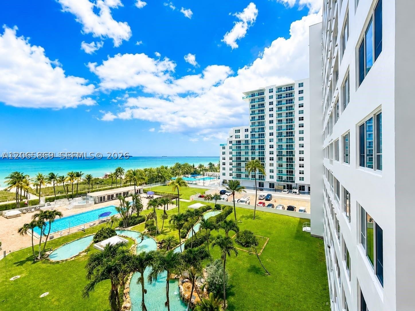 5005 Collins Ave 616