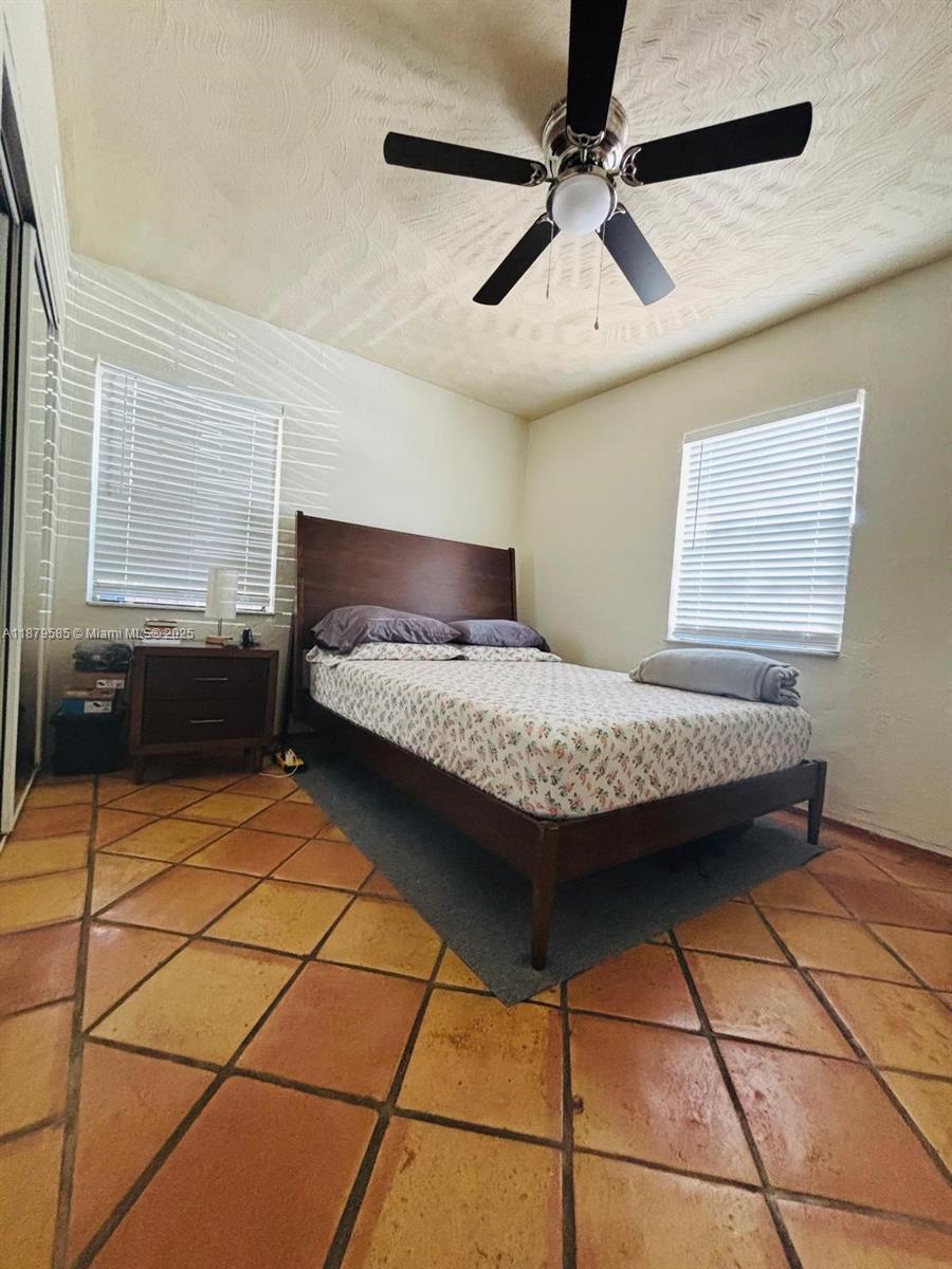 RIVERSIDE PARK - Residential Lease