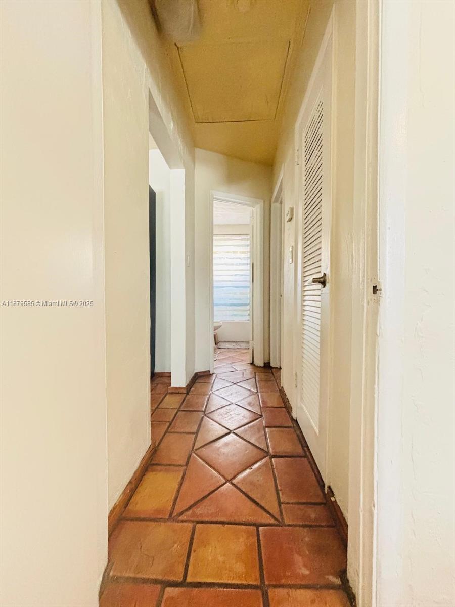 RIVERSIDE PARK - Residential Lease
