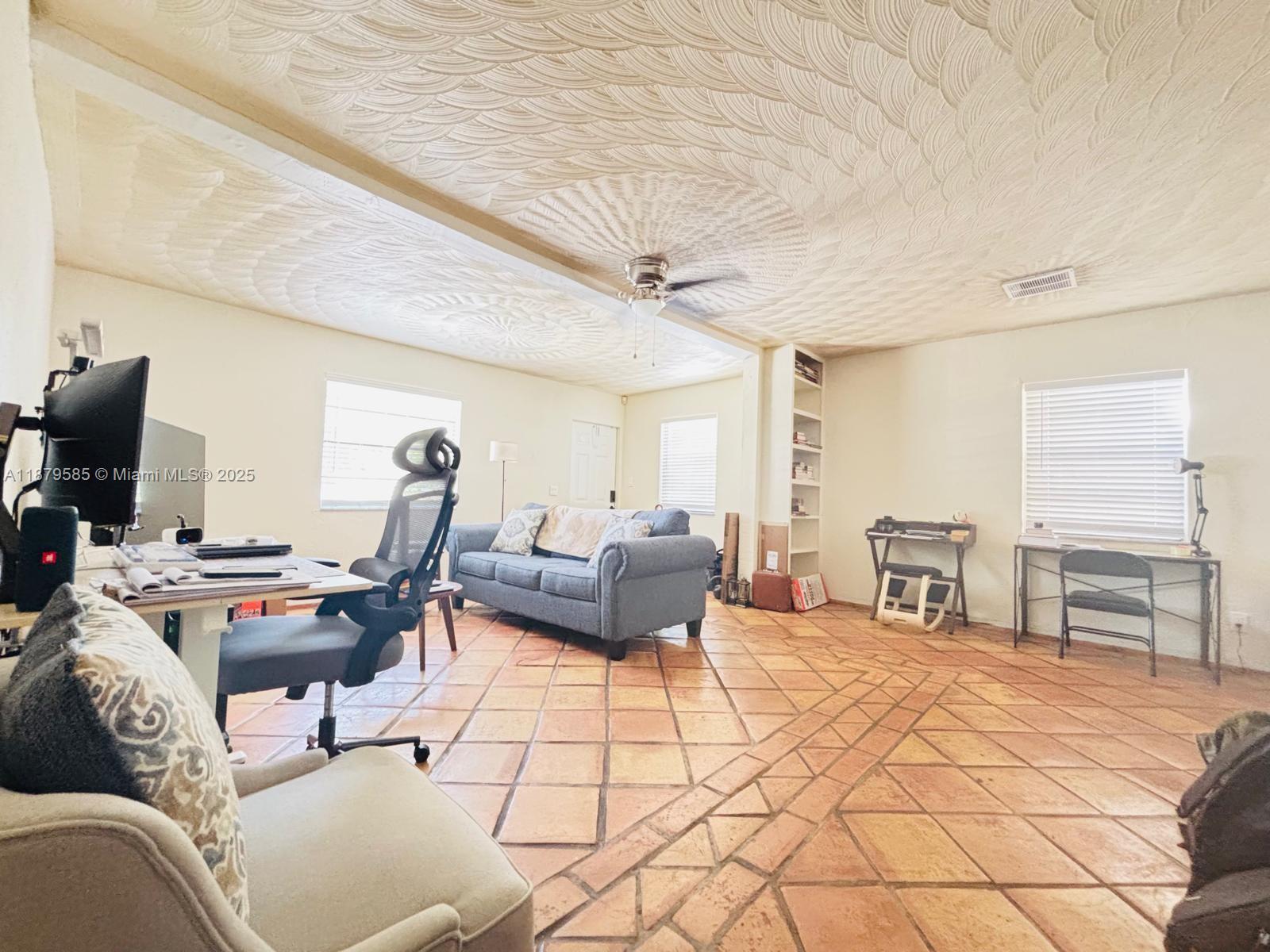 RIVERSIDE PARK - Residential Lease