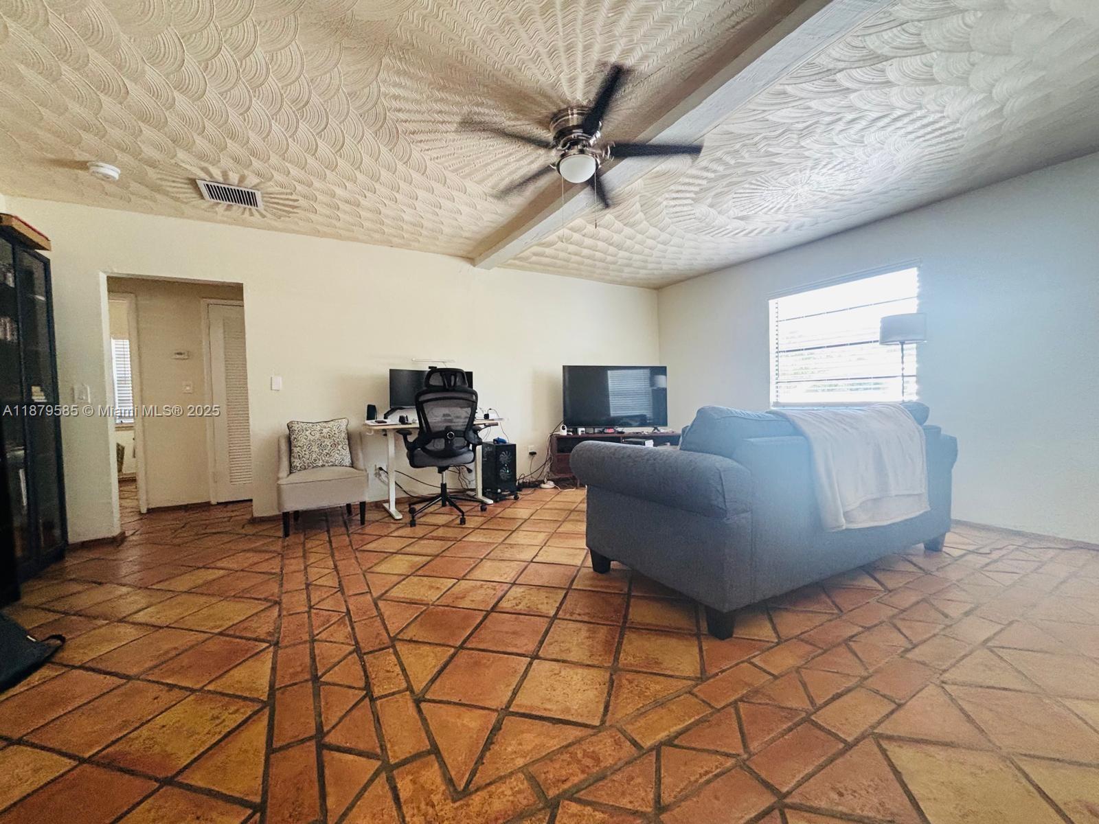 RIVERSIDE PARK - Residential Lease