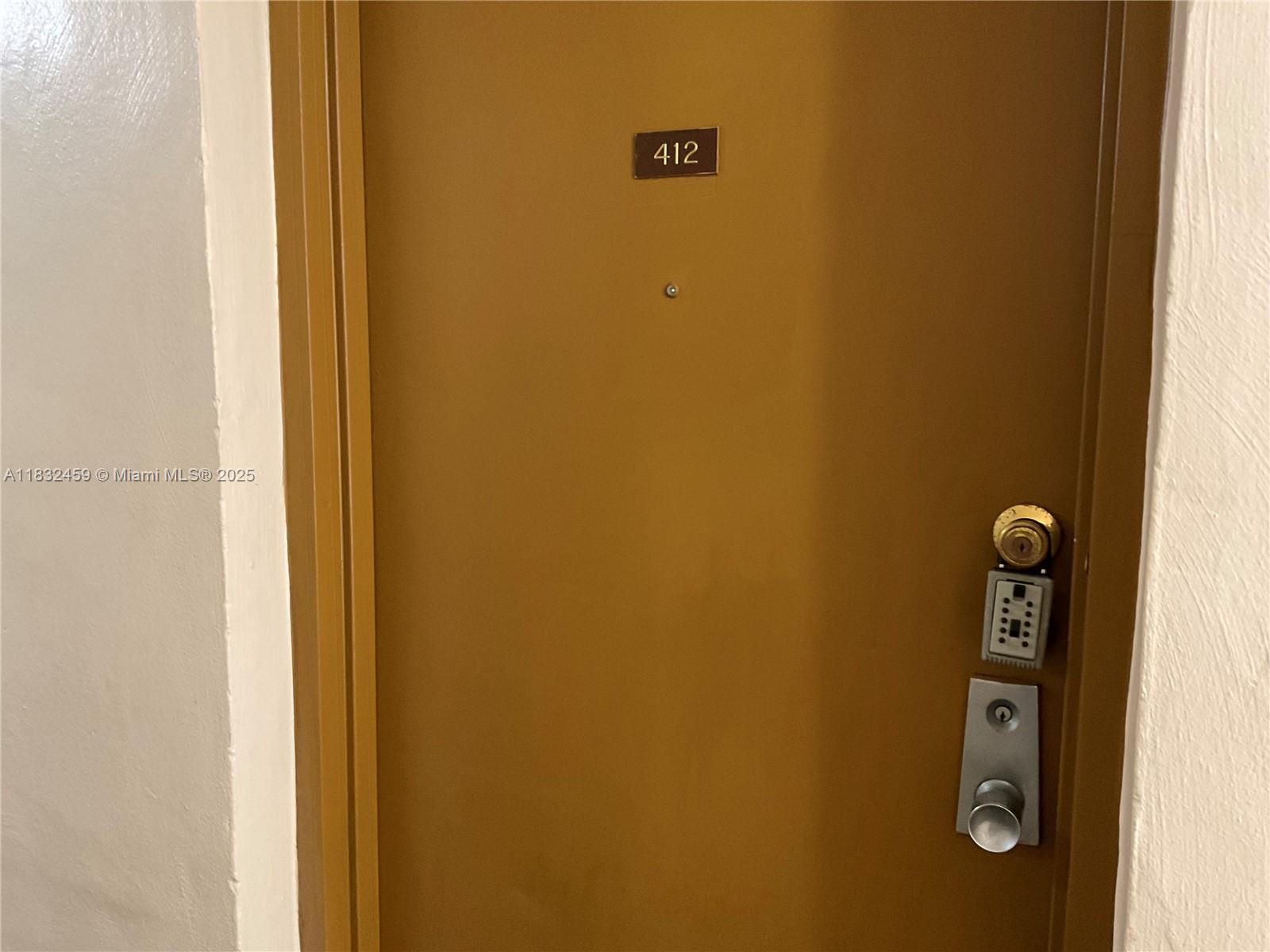 14201 N Kendall Dr 412D