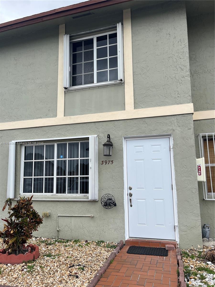 Rental Property at 3975 W 9th Ct 22, Hialeah, Miami-Dade County, Florida - Bedrooms: 2 
Bathrooms: 2  - $2,600 MO.