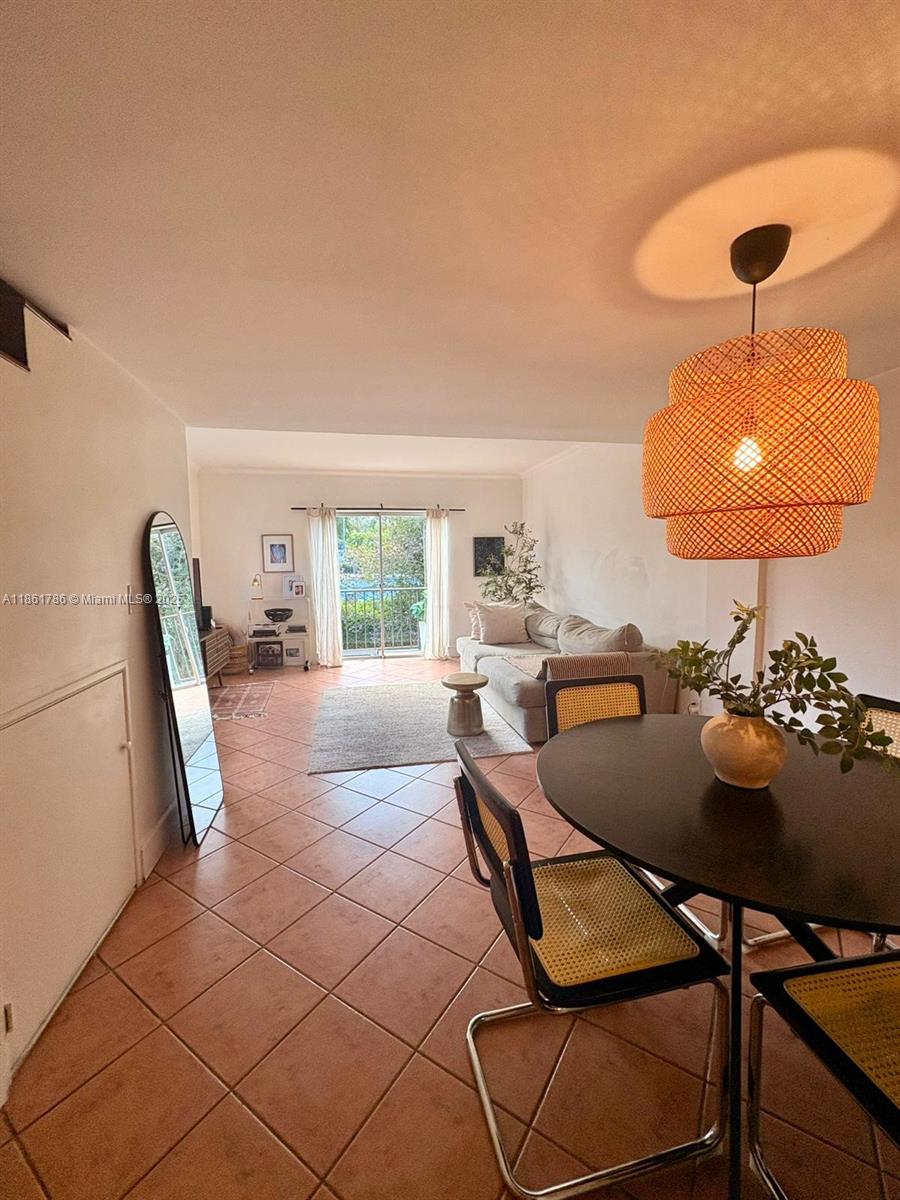 VILLAS OF PINECREST CONDO - Residential