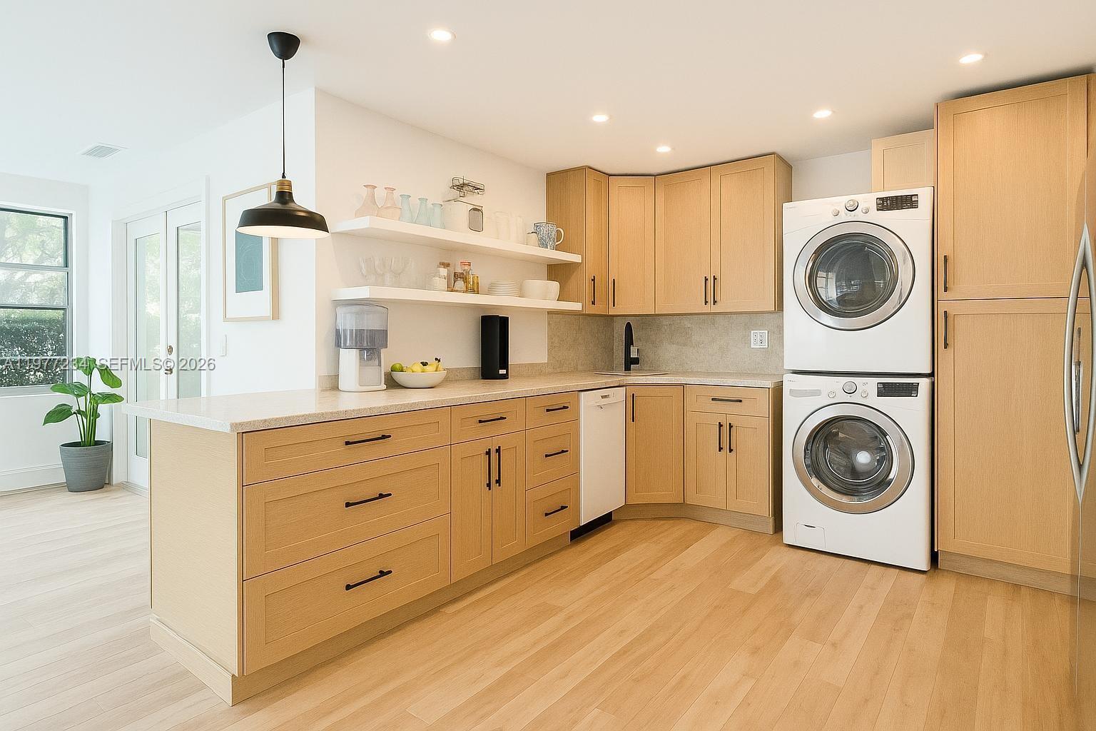 COMMODORE CLUB SOUTH COND - Residential Lease