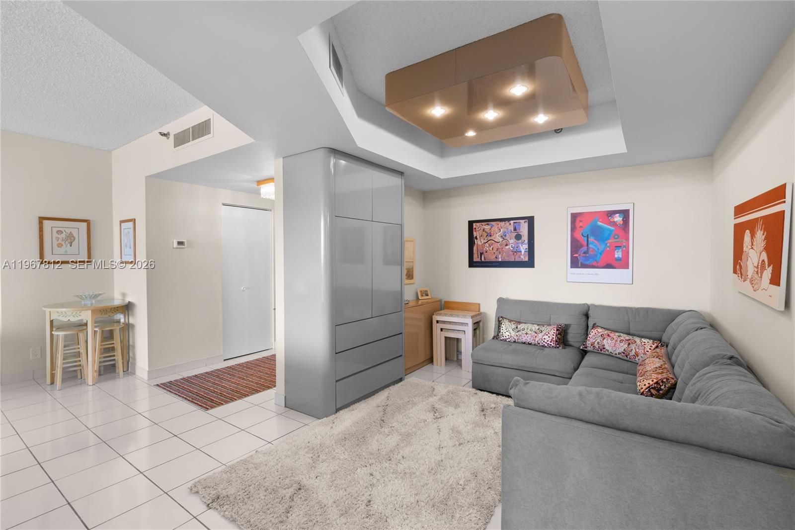 HAMPTONS WEST CONDO - Residential