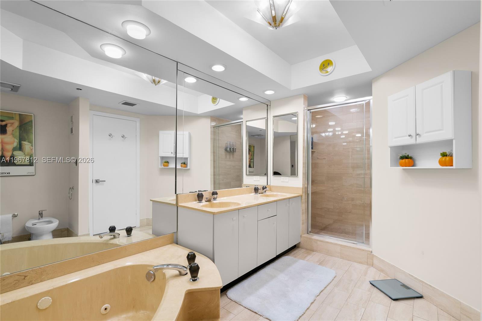 HAMPTONS WEST CONDO - Residential