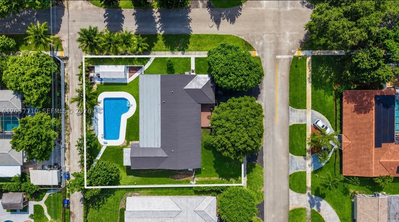 5001 Madison St, Hollywood FL 33021