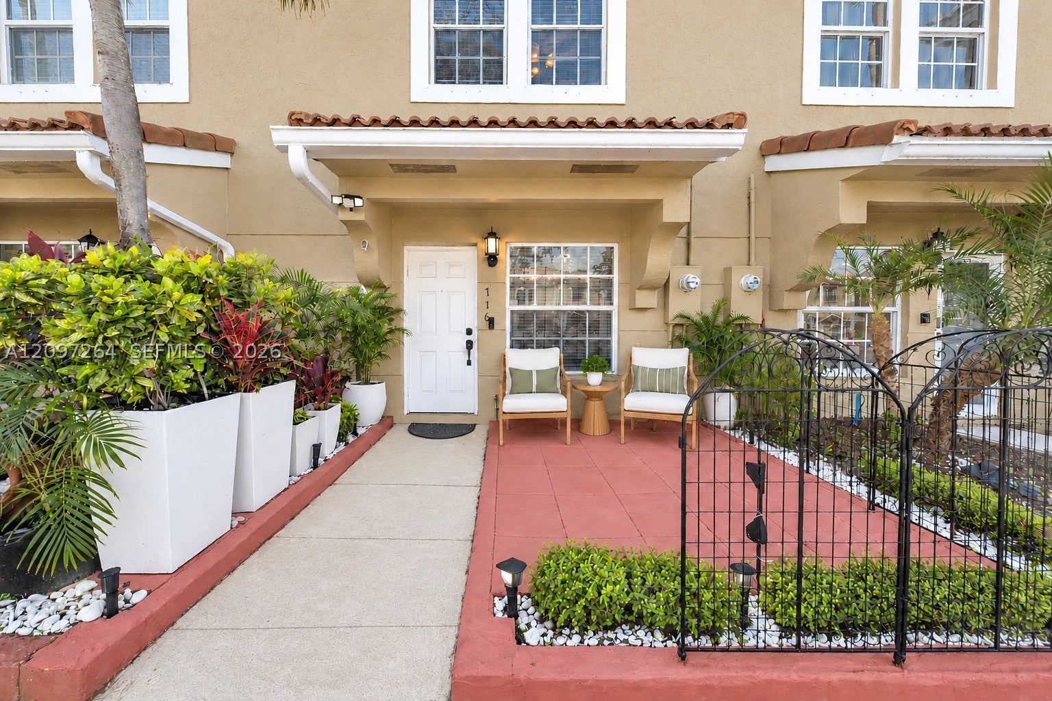 View photos, virtual tours, details... 716 SW 122nd Ave