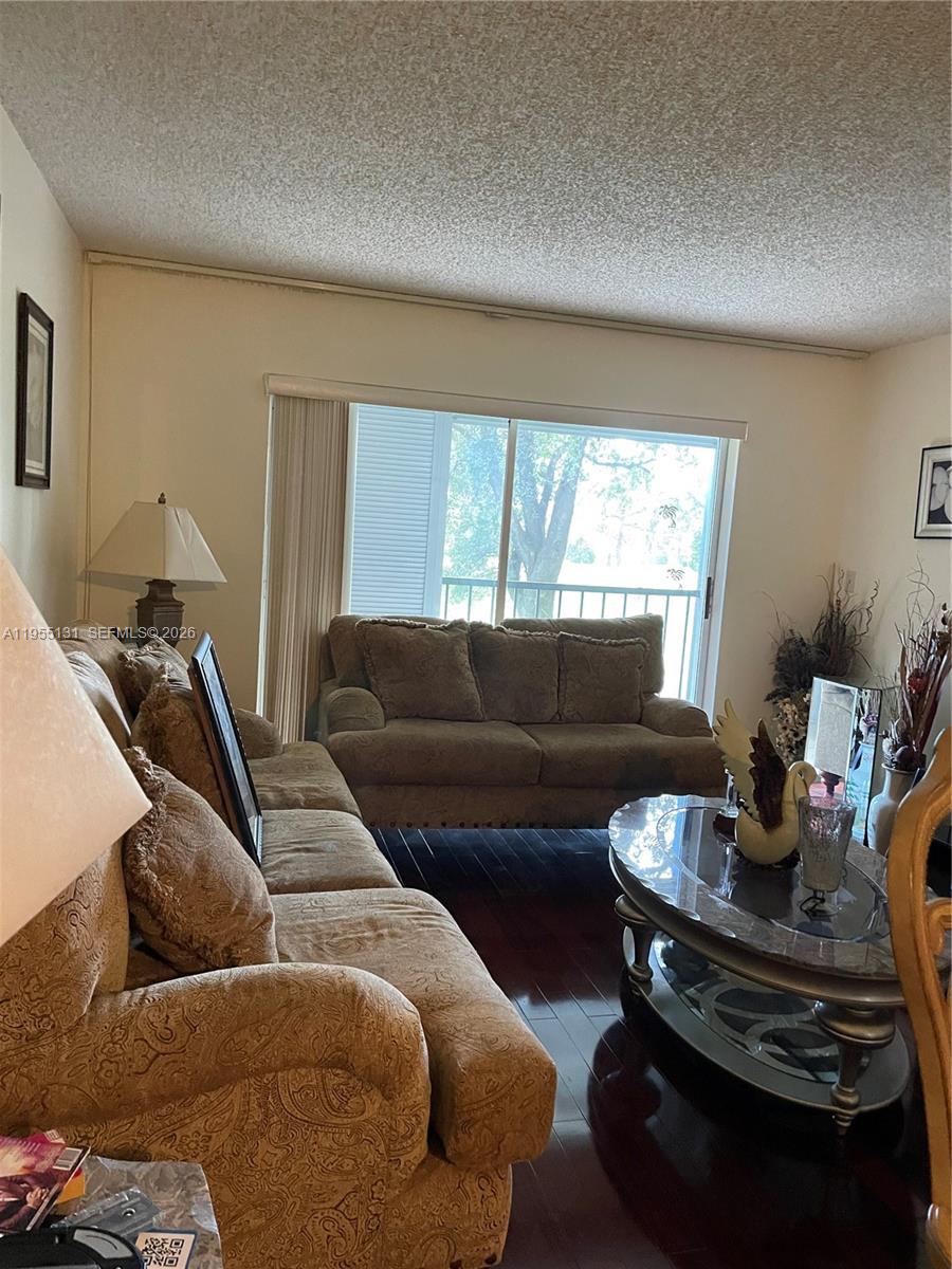 GREENS OF INVERRARY PHASE - Residential