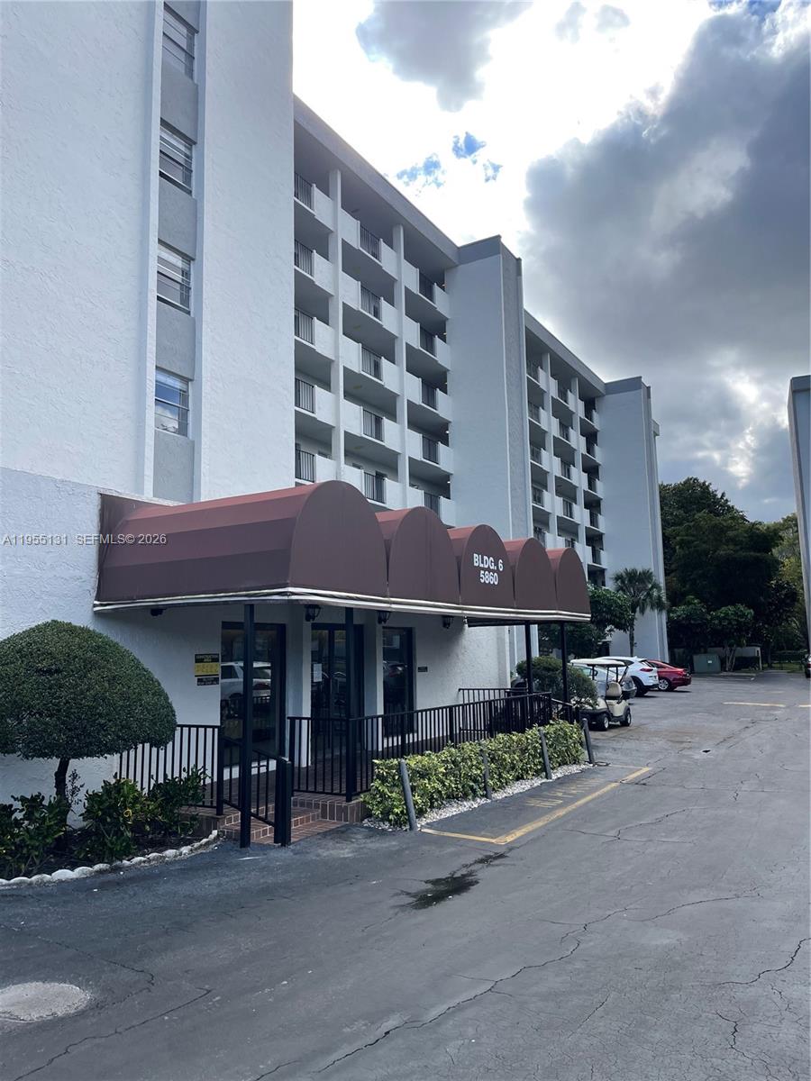 GREENS OF INVERRARY PHASE - Residential