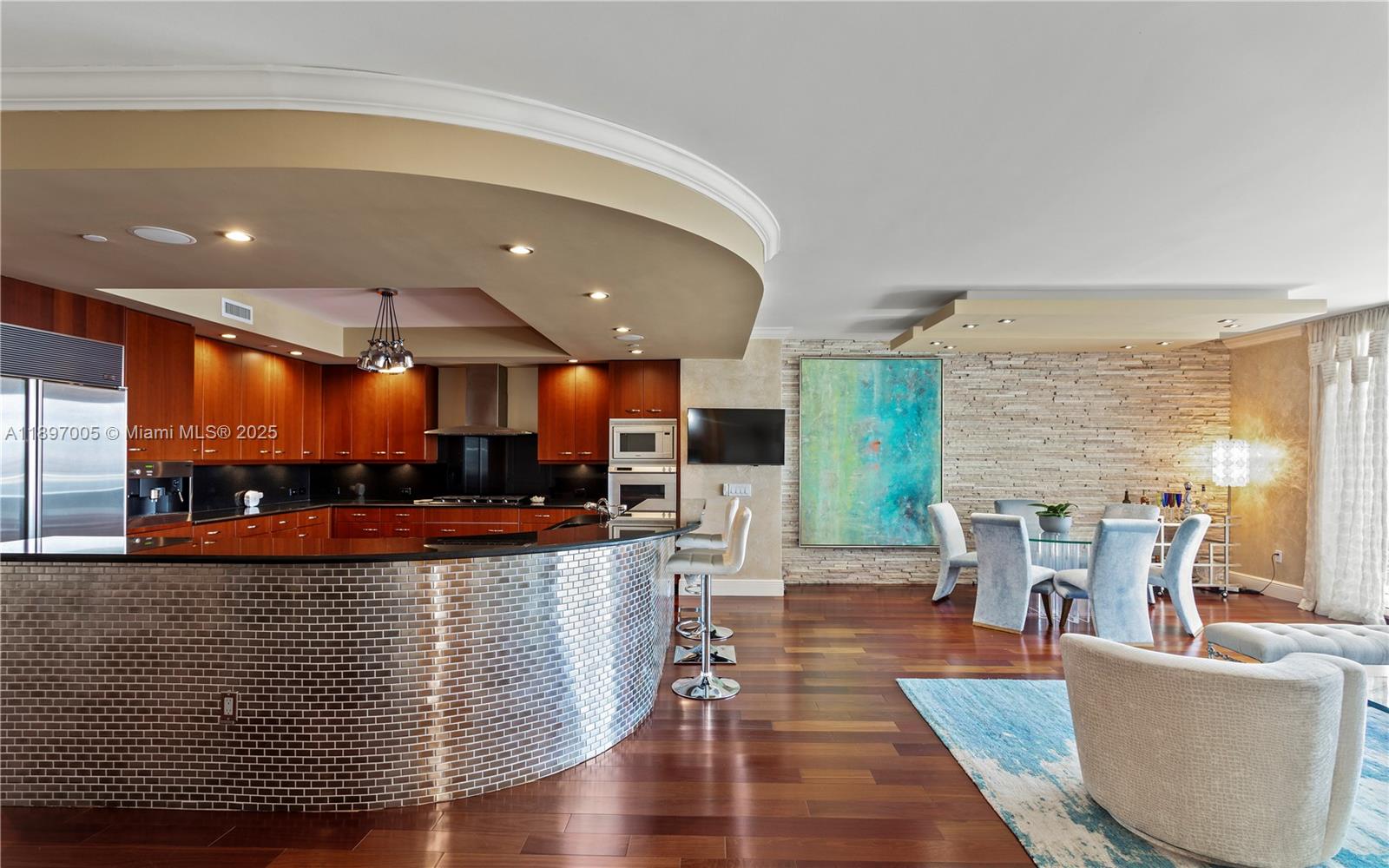 BELLAMARE @ WILLIAMS ISLA - Residential