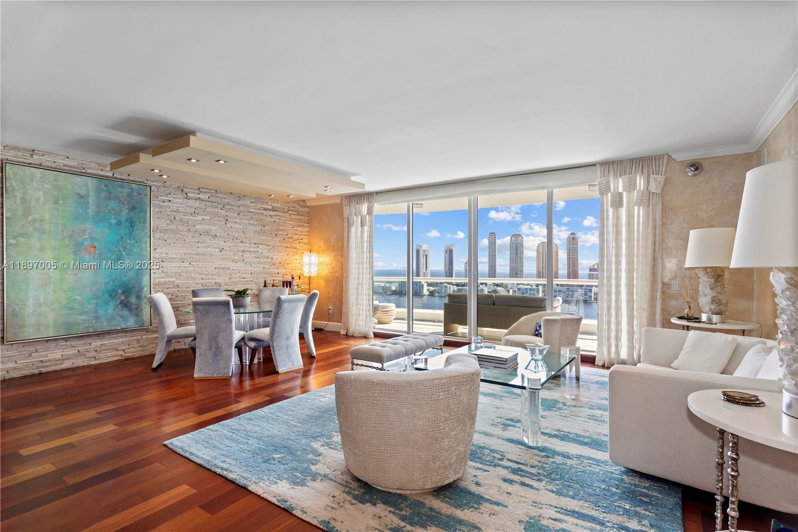 BELLAMARE @ WILLIAMS ISLA - Residential