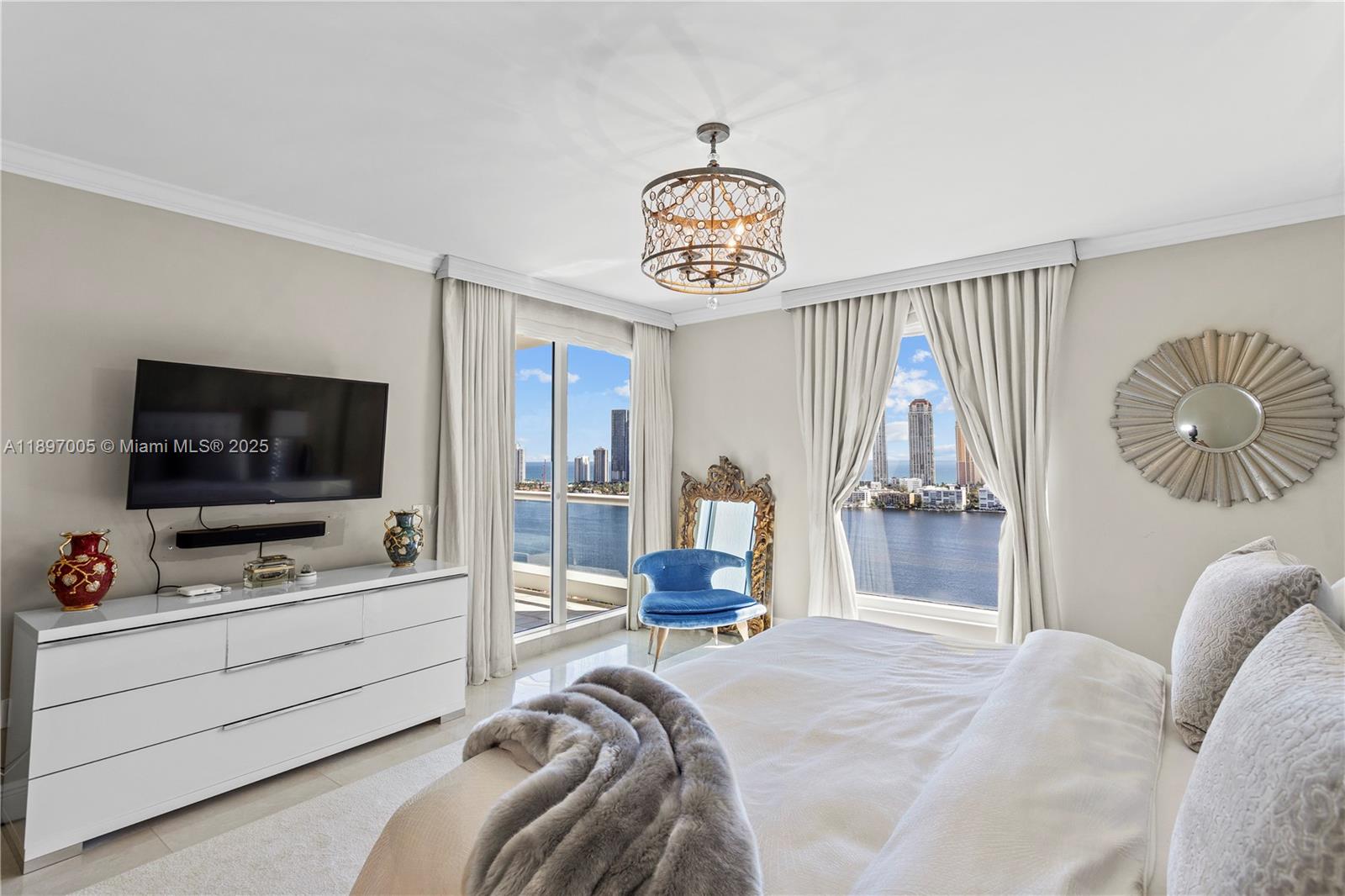 BELLAMARE @ WILLIAMS ISLA - Residential