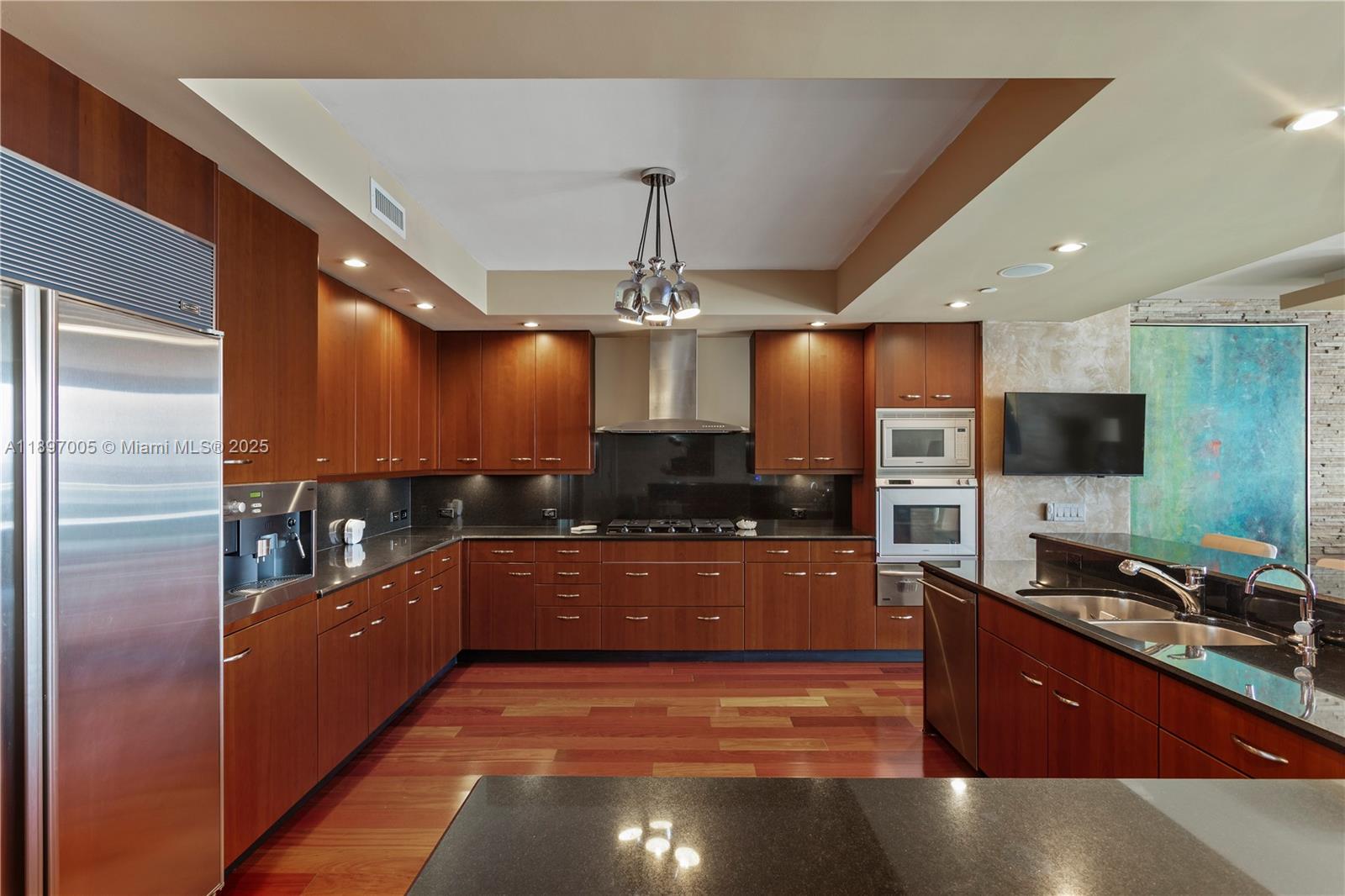 BELLAMARE @ WILLIAMS ISLA - Residential