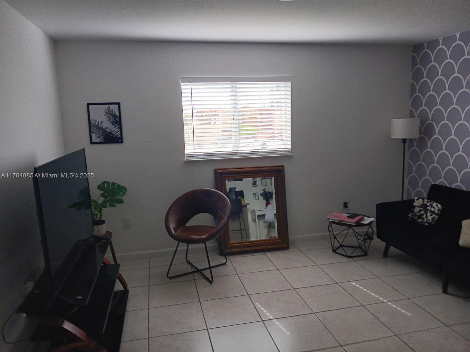 328 NW 12th Ave 10