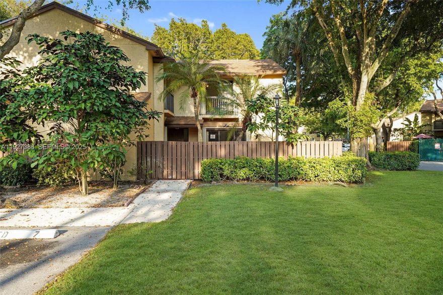 2 bed, 2.5 bath townhouse with 1,374 sq ft of living space, located in the Karanda community within The
Township. This corner unit offers extra privacy and charm, featuring a private courtyard, two balconies with serene
garden and courtyard views, and a spacious layout. Enjoy a peaceful lifestyle with access to all of The Township's
resort-style amenities, including pools, fitness center, walking trails, and more. A perfect blend of comfort,
convenience, and community living!