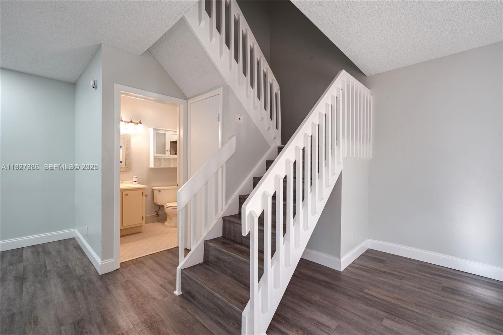 KARANDA VILLAGE III-B CON - Residential