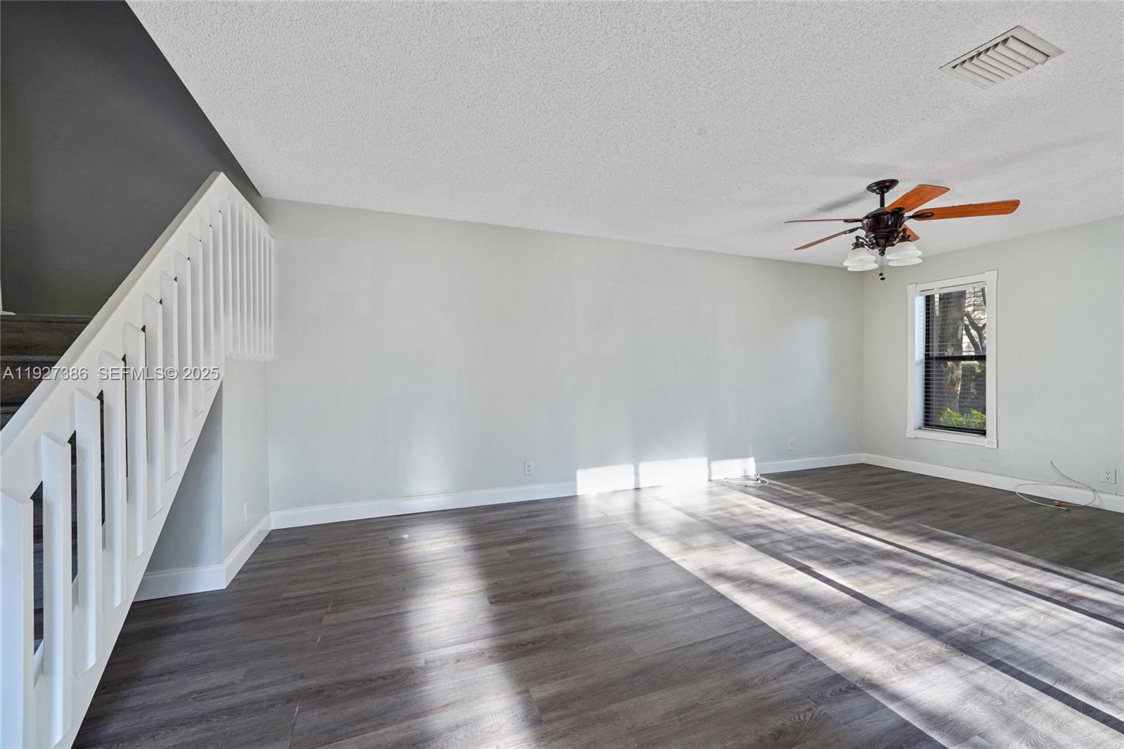 KARANDA VILLAGE III-B CON - Residential